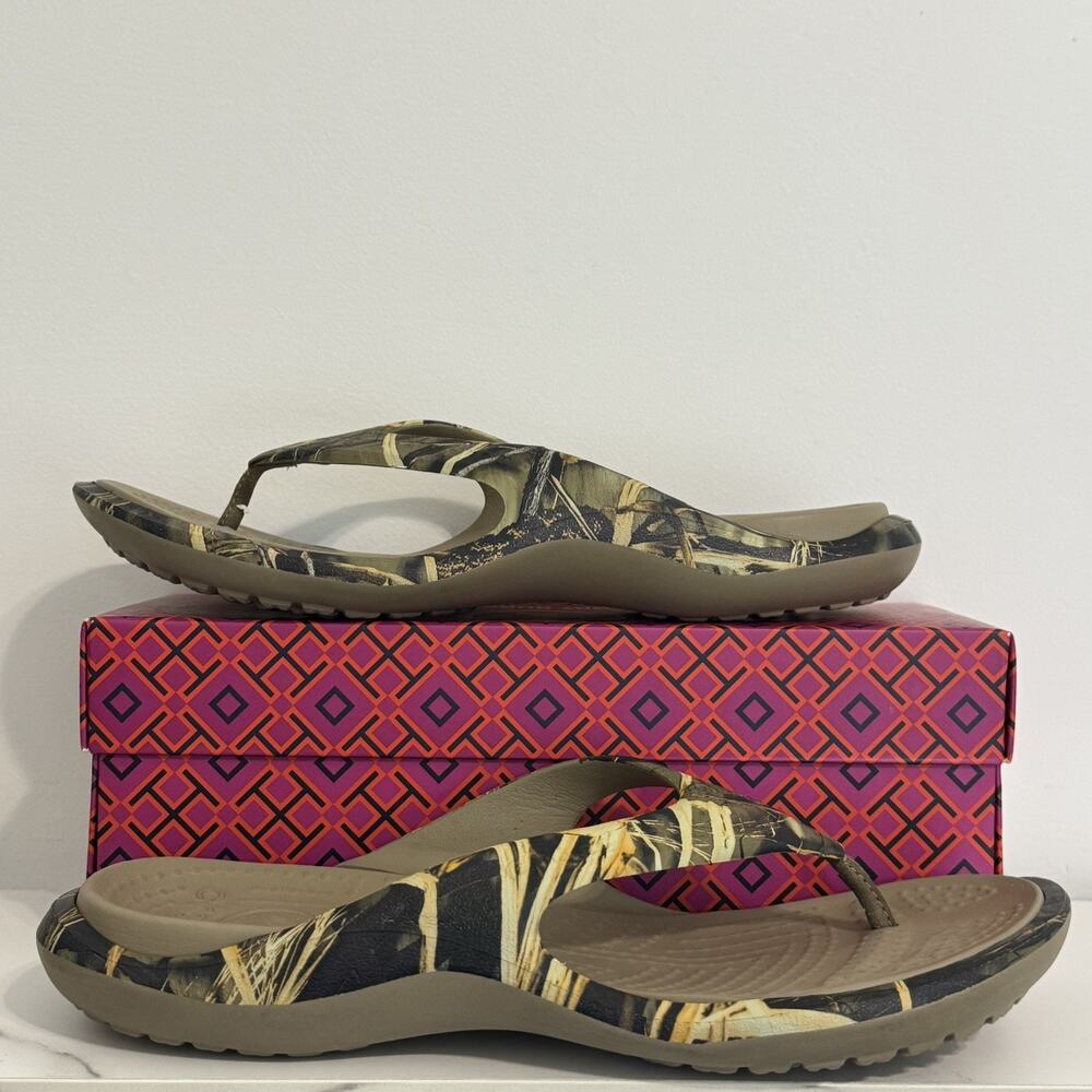 Crocs Men's Size 10 Camo Flip Flop Shoes Thongs